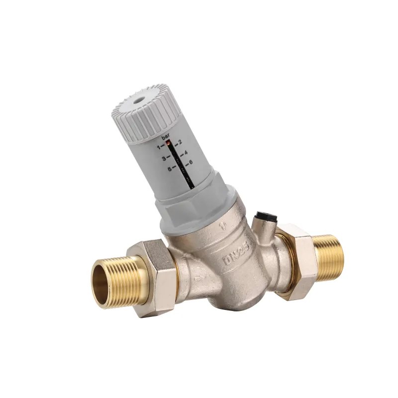 CALIDO-REDUKTOR CIŚNIENIA WODY SKOŚNY 1  Z PRZYŁĄCZEM MANOMETRU 1/4 , PÓŁŚRUBUNKIEM, REGULOWANĄ NASTAWĄ CIŚNIENIA ORAZ WSKAŹNIKIEM NASTAWY