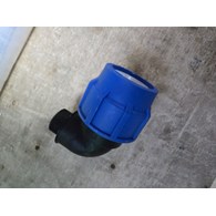 Kolano zaciskowe gwint zewnętrzny 63x1 1/2 /90° NIEBIESKIE HYDROBUD